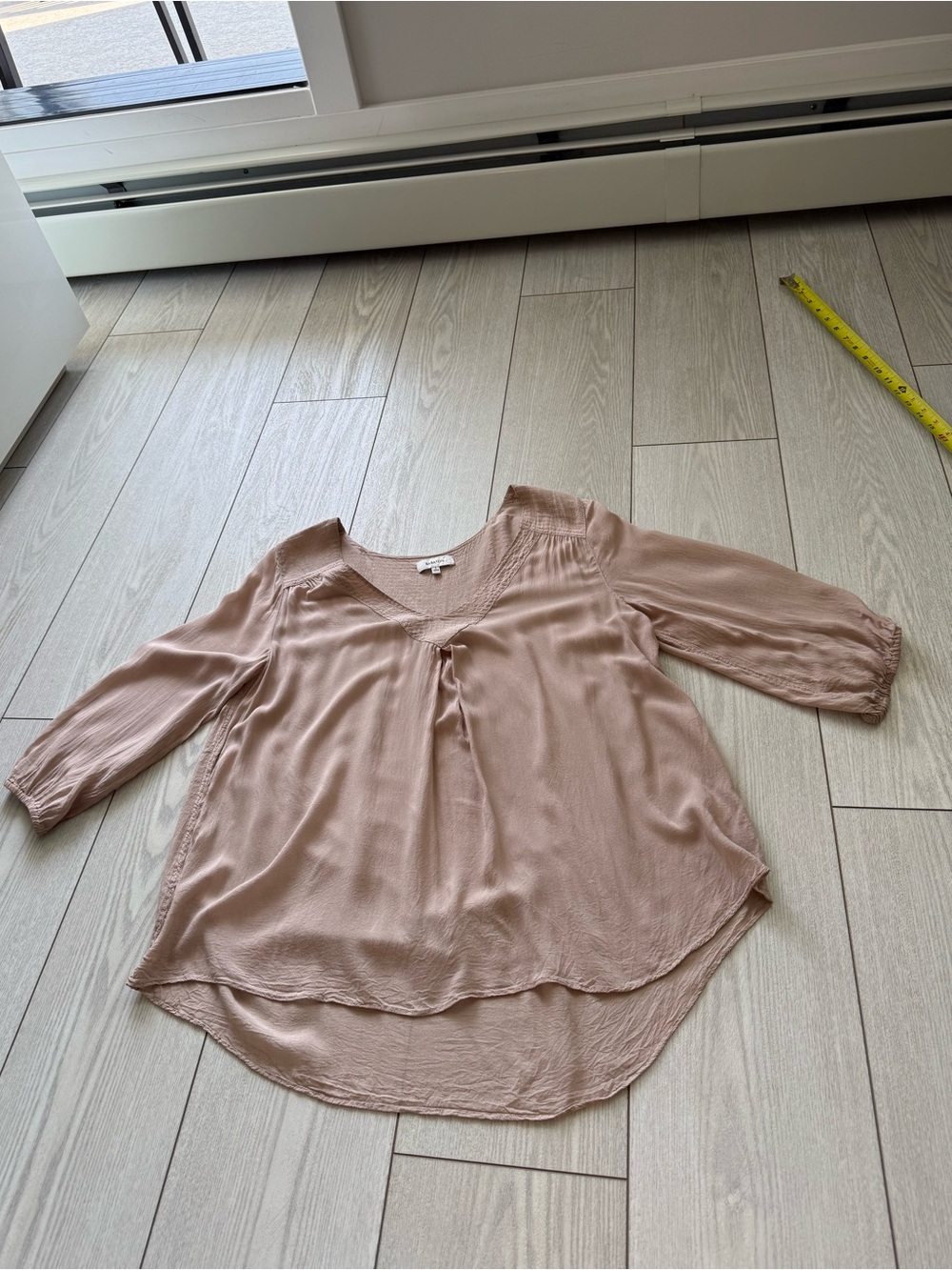 Aritzia Babaton small romantic blouse beige tan V-neck flowy casual neutral boho